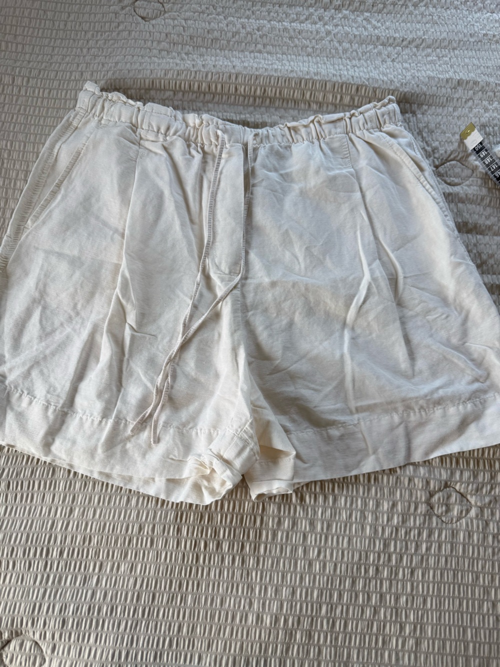 H&M Cream Linen Shorts medium